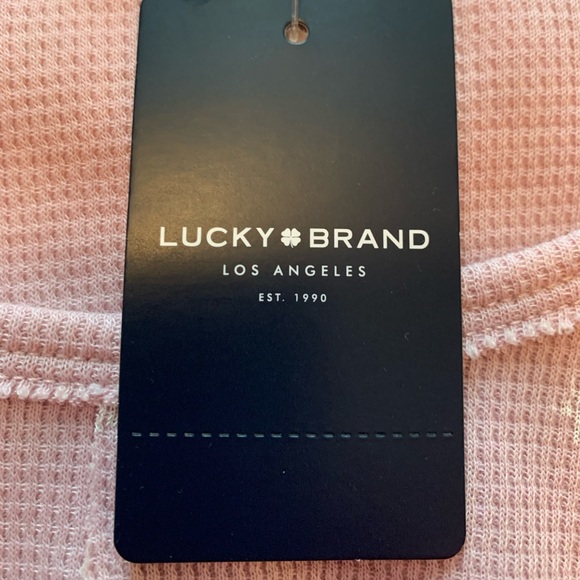 NWT Lucky Brand Women’s Pink Thermal Star Print Pullover Relaxed Fit Size XS - Picture 3 of 9